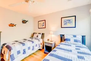 Renovated Cottage w/ Deck & Screened Porch - Walk 150 Yards to the Beach! - Image 5
