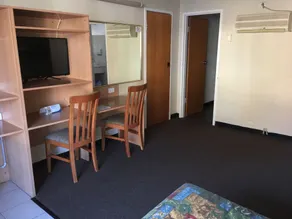 Red Cedars Motel - Image 4