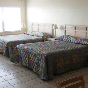 Beach Front Motel - Image 2