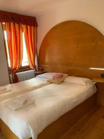 Hotel Chalet Capriolo - Image 2