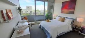 Port Melbourne Panorama - StayCentral - Image 5
