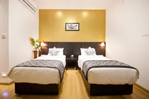 Hotel Pent House - Image 3