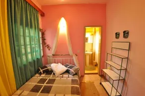 Byronas Apartments - Image 2