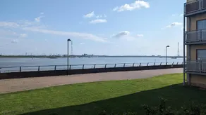 Greenhithe Flat-Kent- 20 Mins To London-Petsok - Image 5