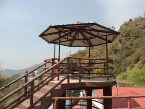 Ceyone Hotels - Image 2