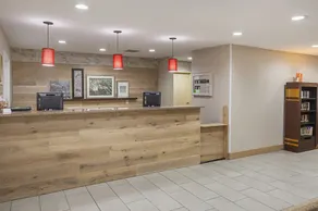 Country Inn & Suites By Radisson, Lewisville, Tx - Image 2