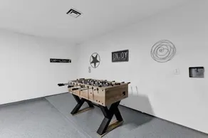 Pool Villa- Near Airport & Downtown, Fire Pit, Foosball - Image 5