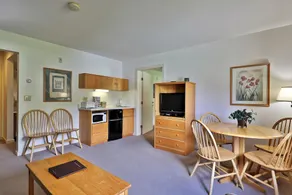 Cedarbrook Two bedroom Suite 10304 - Image 2