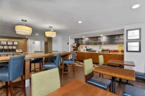 Hampton Inn Milford - Image 4