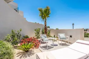 Casa Royal - Image 2