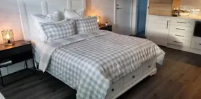 Hampton on Washington - Free Wifi And Netflix (Adults Only) - Image 4
