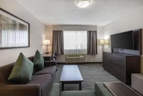 Best Western Dawson Creek - Image 3