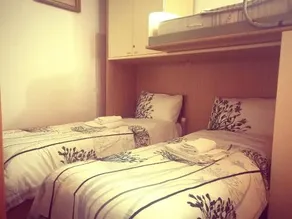 Vintage Apartment - Image 3