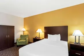 SureStay by Best Western Grayson - Image 5