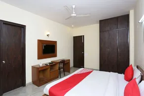 OYO Rooms Cyber Park II - Image 2