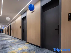 Joyful Play & Cinema Hotel - Image 3