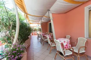 Hotel Joli - Image 2