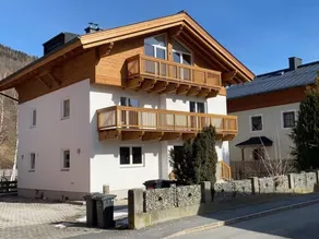 Cozy Chalet in Bruck an der Großglocknerstraße with Sauna - Image 5