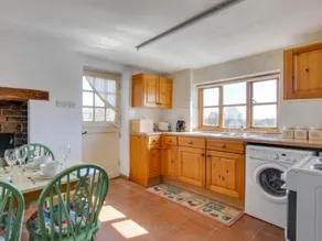 Orchard Cottage - Three Bedroom House, Sleeps 4 - Image 5