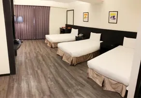 Hotel W - Image 3
