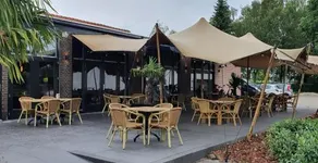 Oranje Hotel - Image 2
