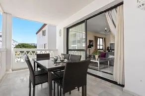 Beachfront Apt - Image 4