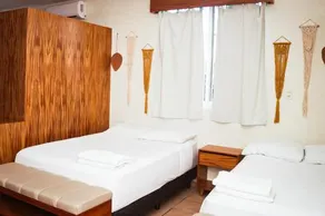 Las Tres Palmas Hotel - Image 4
