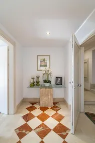 Waterside Apartment in Sotogrande Marina with Private Pool - Image 5