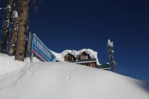 Fluorescence Hotel And Restaurant - Image 5