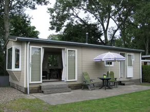 Tidy chalet with a microwave, near the Wadden Sea - Image 4