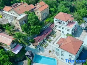 Xinyaqi Sea View Villa - Image 2