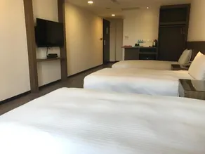 Hotel W - Image 4