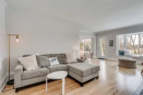 Lakefront Retreat - Image 2