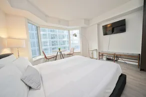 Yorkville Business Travel 2 Beds - Image 4