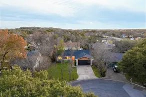 Private Yard w BBQ Games Steps to South Congress Barton Creek Clarksburg - Image 4