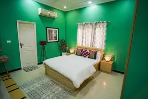 Woodlands Cottage - Luxury stay - Image 5