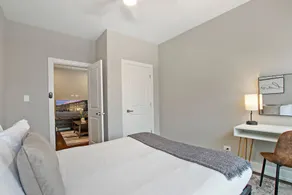 3BR Well-Furnished Apt - Kedzie 3F - Image 5