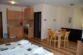 Flora Boutique Hotel - Image 3