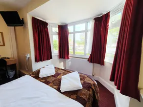 Heath Lodge Hotel Nr Nec - Image 3