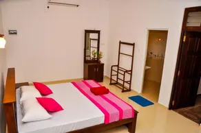 Hiru Resort Inn Unawatuna - Image 3