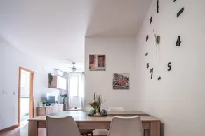 FAMILY FLAT CLOSE to the CENTER - Image 4
