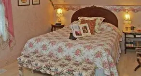 The Homespun Country Inn - Image 1
