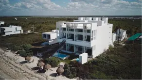 Beachfront Villa Solarium Garden House 1 - Image 5