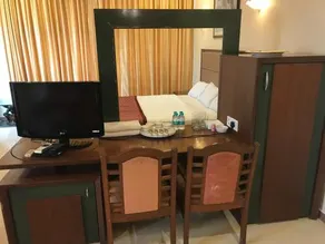 Kohinoor ATC Apartment| Rooms & Caretaker - Image 3