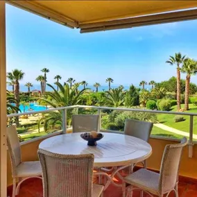 Luxurious Apartment Islantilla - Image 2