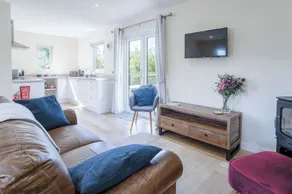 Skomer Lodge - Image 2
