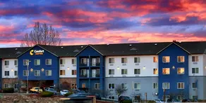 Comfort Suites Airport - Image 4
