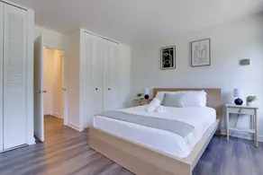 Stylish Modern And Comfy Studio w View Park - Image 5