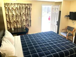 Gratiot View Motel - Image 2