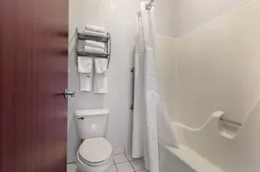 Best Western Sycamore Inn - Image 3